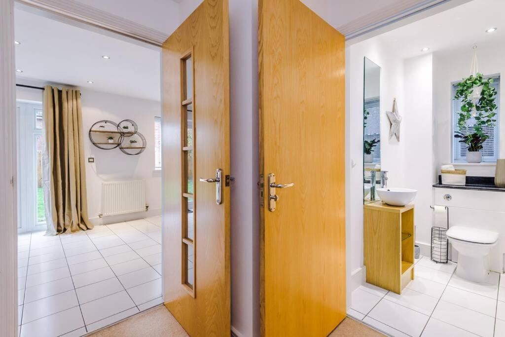 Luxurious Cosy 4Br Home Cheshire Saughall Eksteriør billede