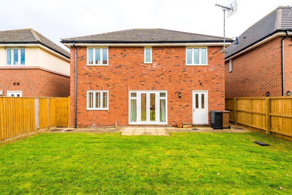 Luxurious Cosy 4Br Home Cheshire Saughall Eksteriør billede