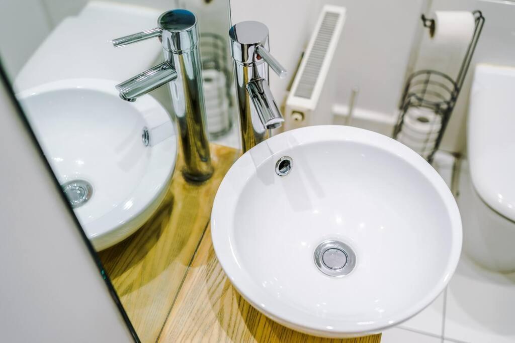 Luxurious Cosy 4Br Home Cheshire Saughall Eksteriør billede